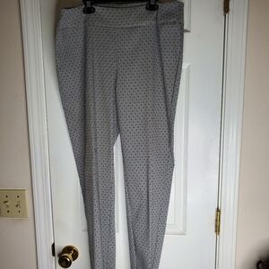 Patterned Diamoned Shaped Beige and Black Diamond Shaped Stretched Pants